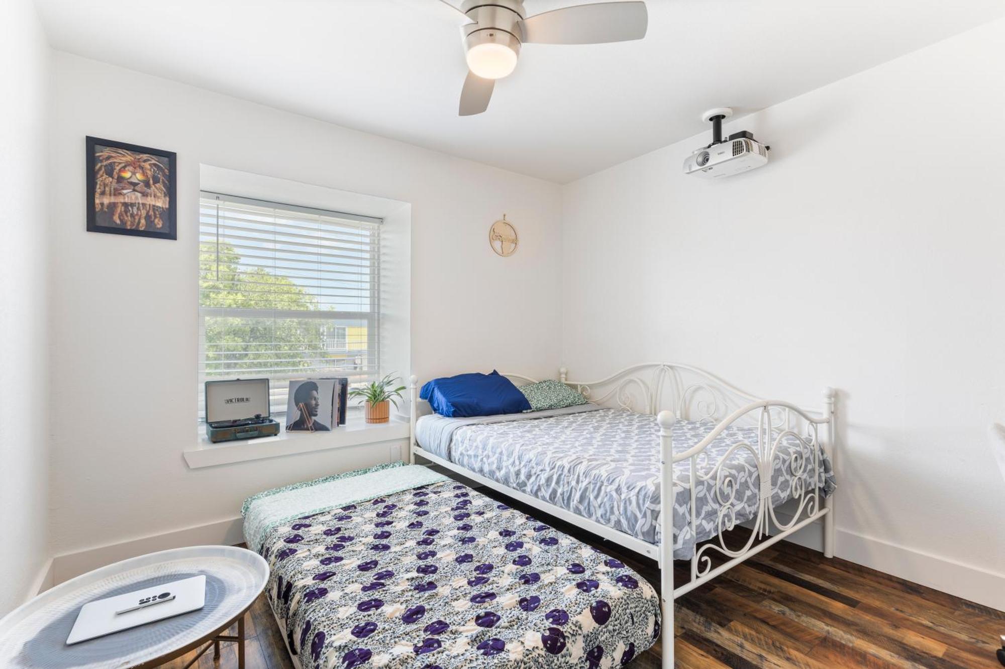 Mella House Apartment Austin Exterior photo